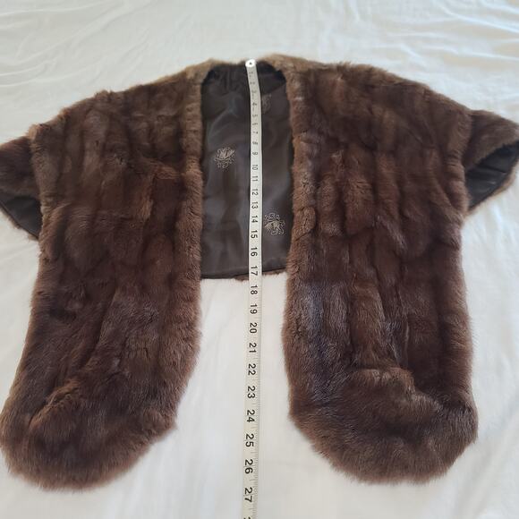 Rabbit Fur Shawl Stole Vintage Wrap Capelet with Pockets Brown Dressy Formal - Picture 6 of 8